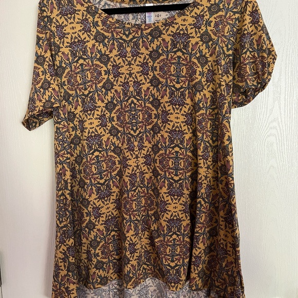 Lularoe size large floral print perfect tee - Picture 5 of 5